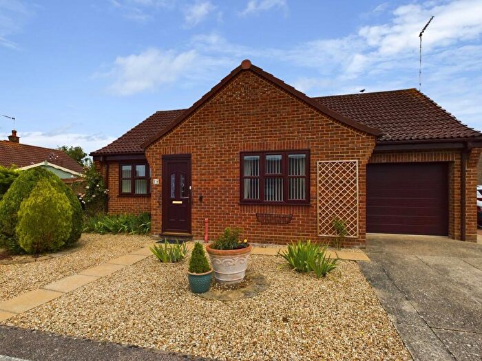 2 Bedroom Detached Bungalow For Sale In Alexandra Way, Downham Market, PE38