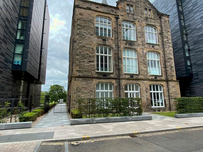 1 Bedroom Flat To Rent In Simpson Loan, Central, Edinburgh, EH3