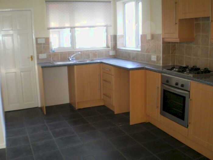 2 Bedroom House To Rent In Hoyland Street, Wombwell, S73