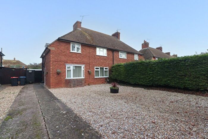 3 Bedroom Semi Detached House For Sale In Park Lane, Birchington, Kent, CT7