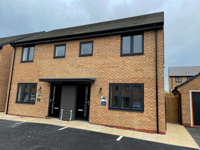 3 Bedroom Semi-Detached House To Rent In Cardno Avenue, Eagle Farm South, Milton Keynes., MK17