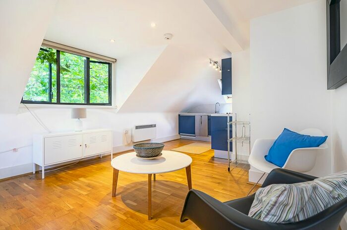 2 Bedroom Flat To Rent In St. Helens Gardens, London, W10