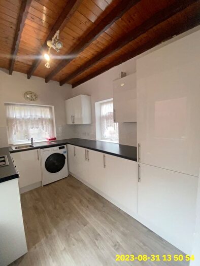 3 Bedroom Terraced House To Rent In Rhyddings Park Road, Brynmill, Swansea, SA2