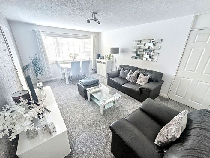 1 Bedroom Flat For Sale In Pole Lane, Bury, BL9