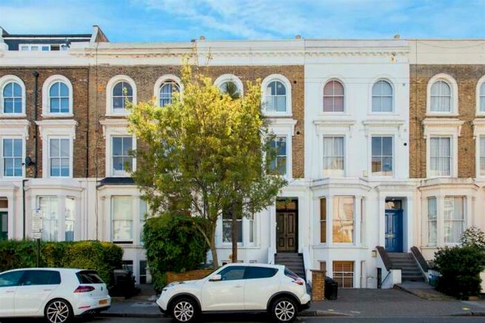 Studio To Rent In Yonge Park, London, N4