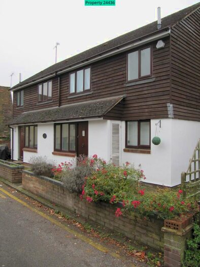 1 Bedroom End Of Terrace House To Rent In Sandridge, St. Albans, AL4