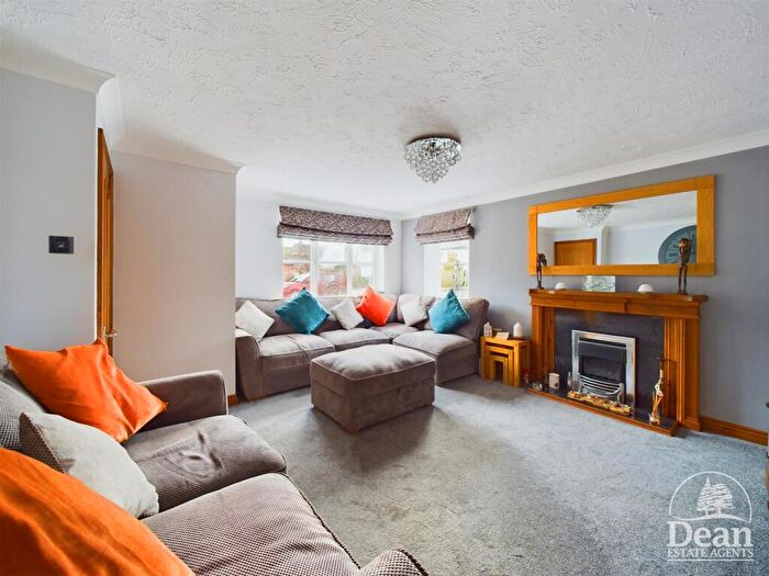 4 Bedroom Detached House For Sale In The Spires, Lydney, GL15