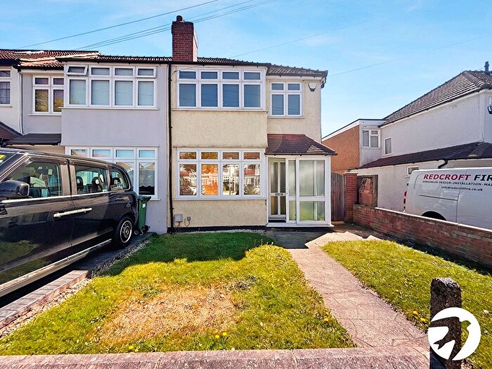 3 Bedroom Semi Detached House To Rent In Sycamore Avenue, Sidcup, Kent, DA15