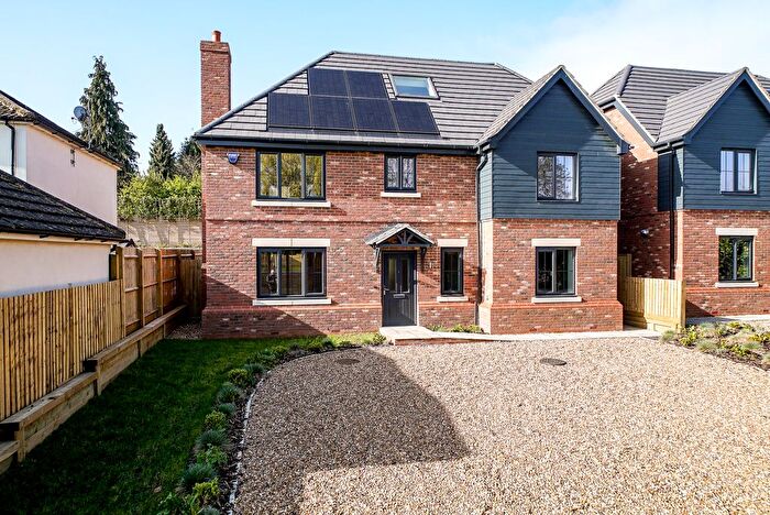 4 Bedroom Detached House For Sale In Dell Road, Northchurch, Berkhamsted, HP4