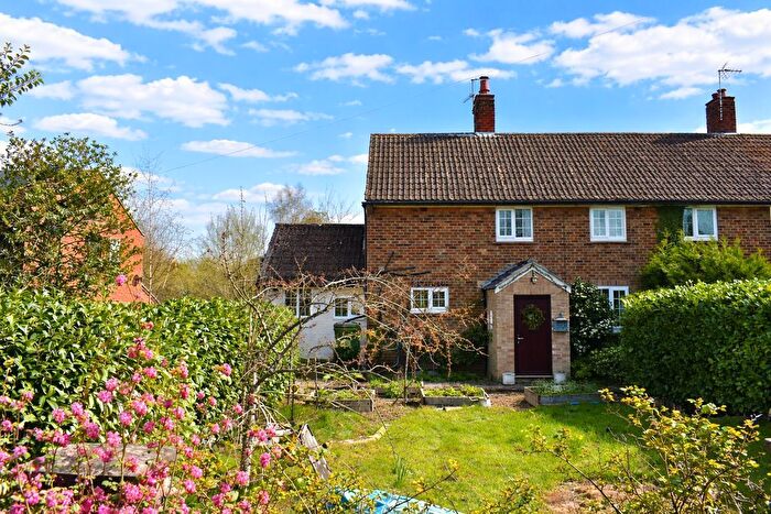 3 Bedroom Semi-detached House For Sale In Low Road, Besthorpe, NG23