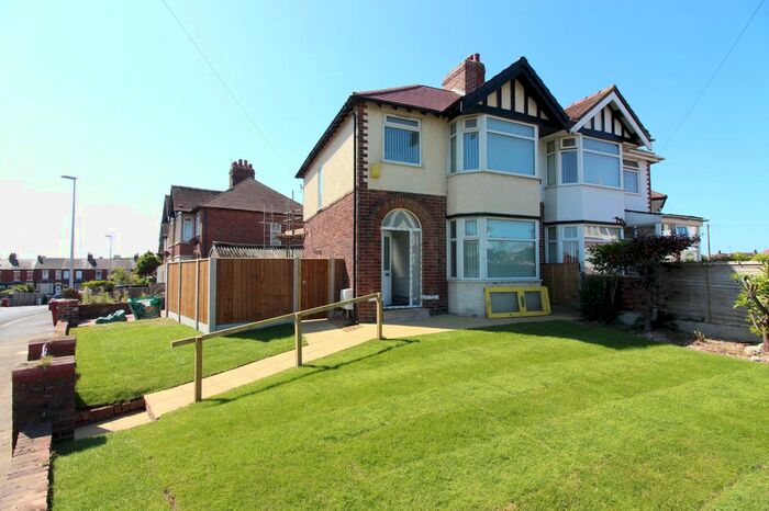 3 Bedroom Semi-Detached House To Rent In Rivington Avenue, Bispham, FY2