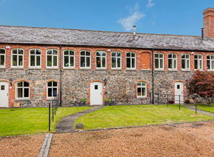 2 Bedroom TownHouse For Sale In Duneight Mill, Lisburn, BT27