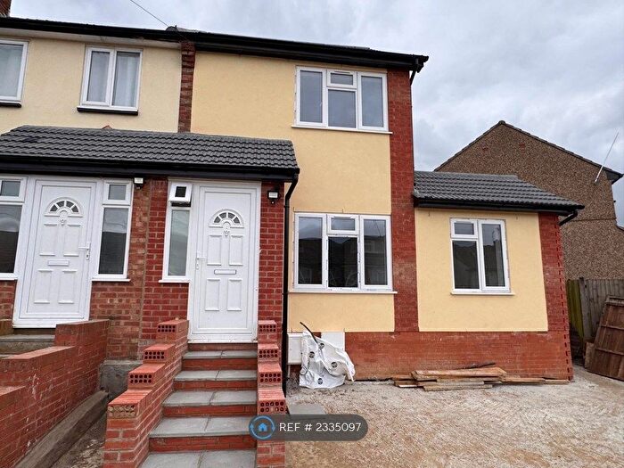 2 Bedroom End Of Terrace House To Rent In London, London, UB6