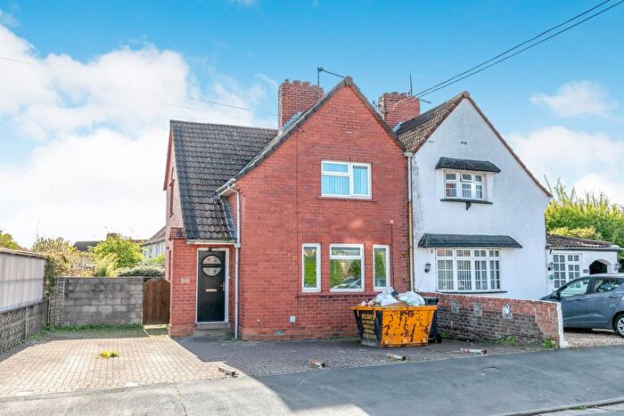 3 Bedroom Semi Detached House For Sale In Lisburn Road, Bristol, BS4