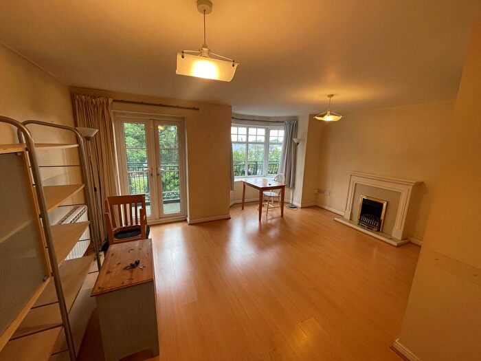 2 Bedroom Flat To Rent In Pennant Court, Penn Road, Wolverhampton, West Midlands, WV3