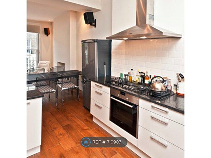 3 Bedroom Maisonette To Rent In Acton Street, London, WC1X