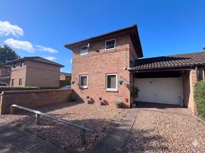 1 Bedroom Link Detached House For Sale In Clapham Place, Bradwell Common, Milton Keynes, MK13