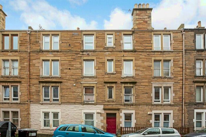 1 Bedroom Flat To Rent In Dalgety Avenue, Edinburgh, Midlothian, EH7
