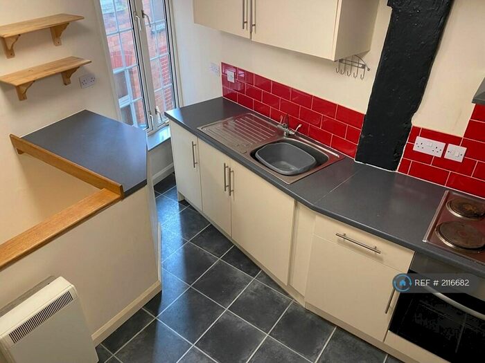 1 Bedroom Flat To Rent In High Street, Ross-On-Wye, HR9
