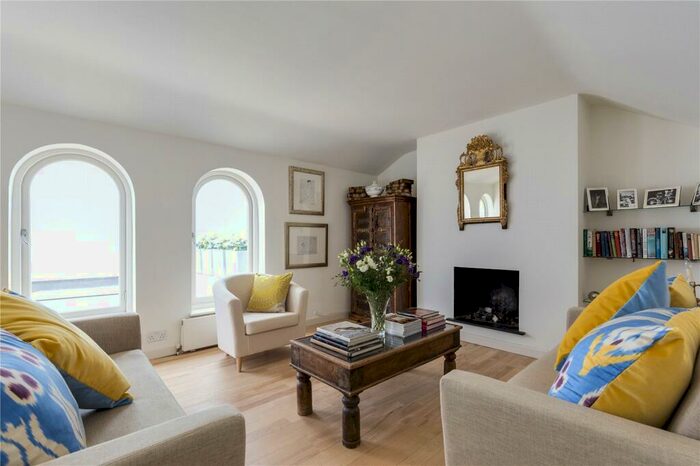 2 Bedroom Terraced House To Rent In Terrace Gardens, London, SW13