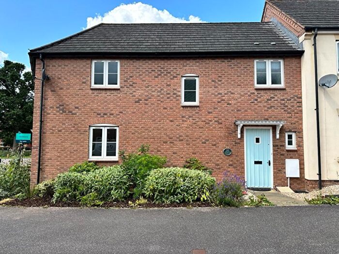 3 Bedroom Semi-detached House To Rent In Swan Avenue, Tiverton, Devon, EX16