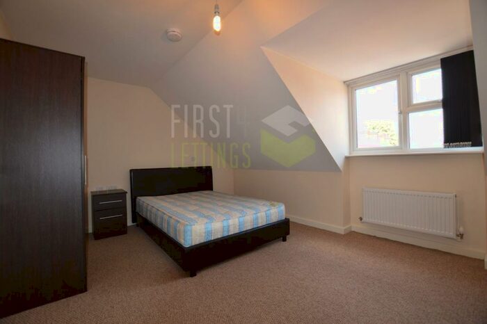 5 Bedroom Semi-Detached House To Rent In Avenue Road Extension, Leicester, LE2