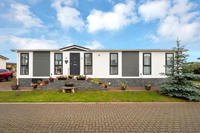 2 Bedroom Lodge For Sale In Yarwell Mill, Yarwell, PE8