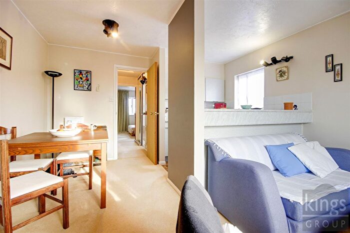 1 Bedroom Flat For Sale In Grilse Close, Edmonton, N9