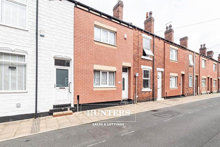 2 Bedroom Terraced House For Sale In Rhodes Street, Castleford, WF10