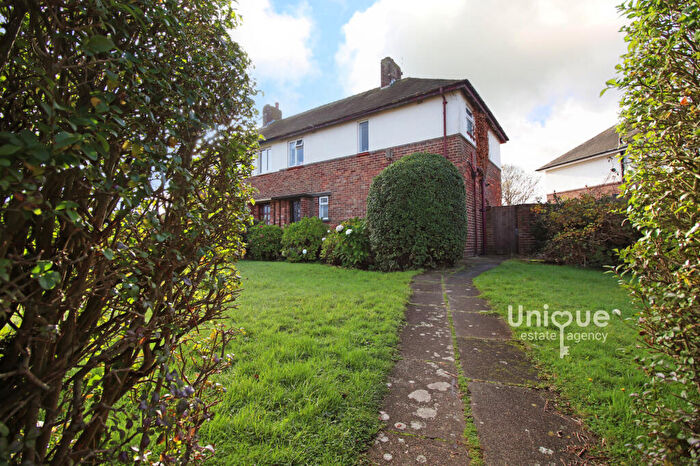 3 Bedroom Semi Detached House For Sale In Wensleydale Avenue, Blackpool, FY3