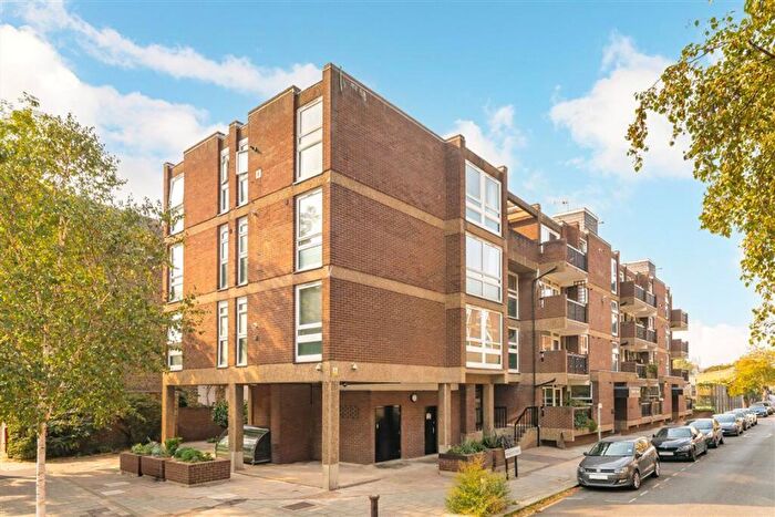 2 Bedroom Flat For Sale In Wincott Street, Kennington, SE11