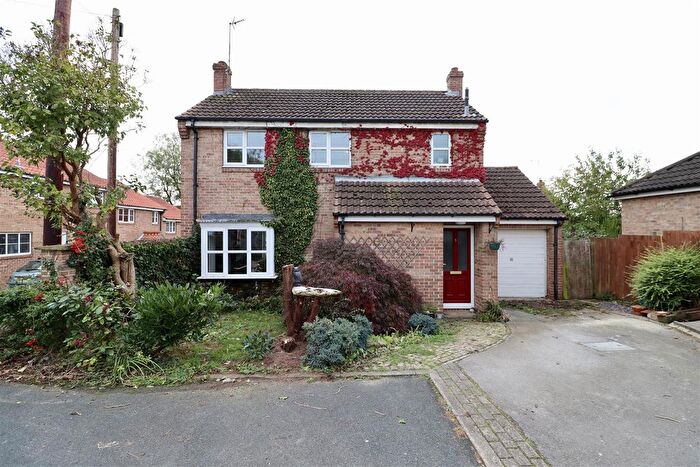 3 Bedroom Detached House For Sale In Eastwold, North Newbald, YO43