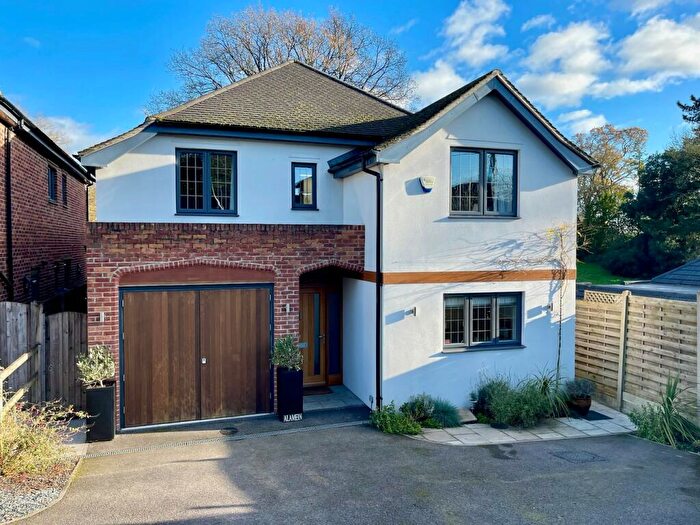4 Bedroom Detached House For Sale In Collaroy Road, Cold Ash, Thatcham, RG18