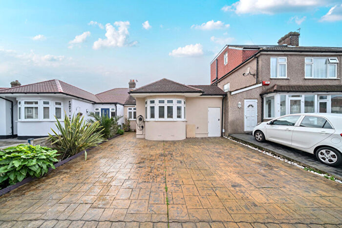 6 Bedroom Bungalow For Sale In Nurstead Road, Erith, DA8