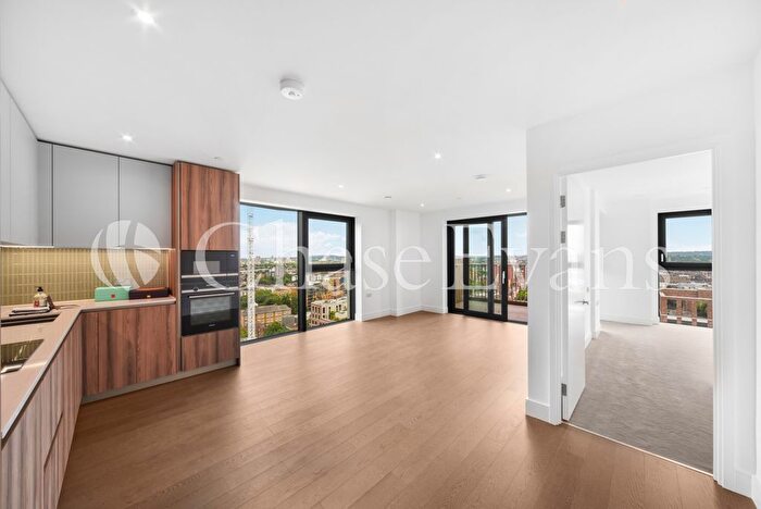 2 Bedroom Flat To Rent In Hewson Way, Elephant Park, London, SE17