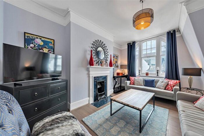 3 Bedroom Apartment For Sale In Park Mansions, Allitsen Road, St John's Wood, London, NW8