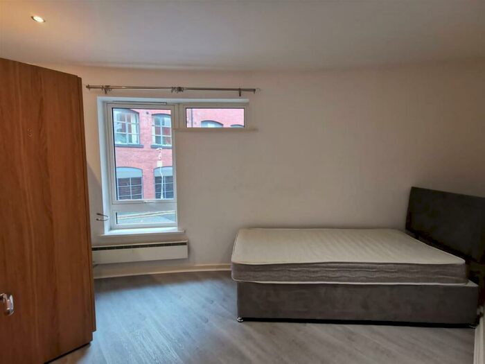 2 Bedroom Apartment To Rent In The Citadel (Block B), Ludgate Hill, Manchester, M4