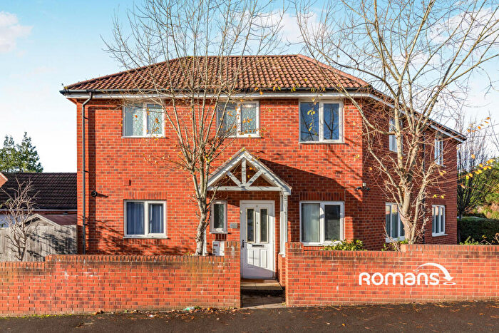 3 Bedroom Detached House To Rent In John Hall Close, Bristol, Somerset, BS14