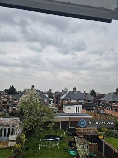 3 Bedroom Semi-Detached House To Rent In Halsey Rd, Bedford, MK42