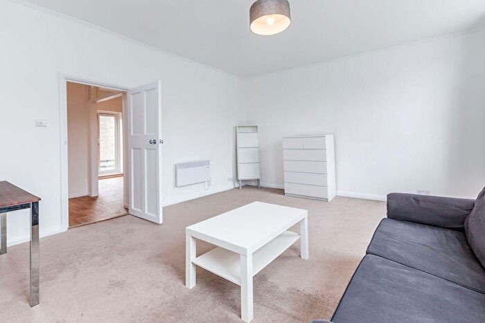 2 Bedroom Flat To Rent In Delancey Street, London, NW1