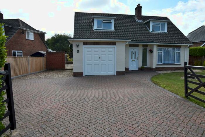 3 Bedroom Detached House To Rent In Lentune Way, Lymington, Hampshire, SO41