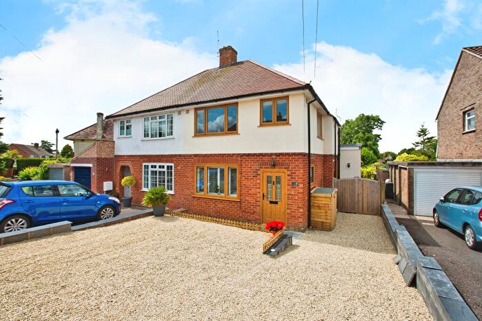 3 Bedroom Semi Detached House For Sale In Alastair Drive, Yeovil, BA21