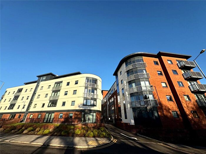 2 Bedroom Apartment To Rent In The Quadrant, Sand Pits, Birmingham, West Midlands, B1