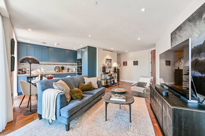 2 Bedroom Flat For Sale In Newton Street, Covent Garden, London, WC2B