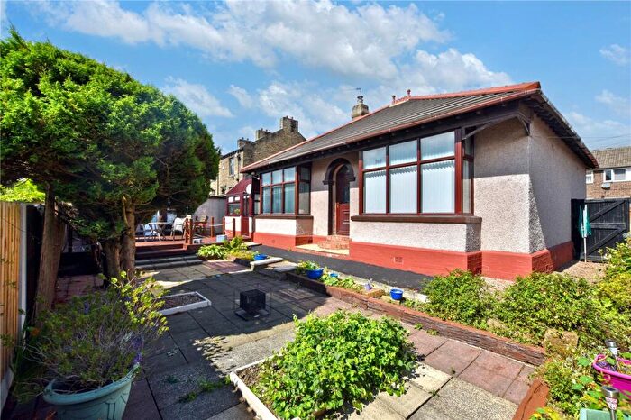2 Bedroom Bungalow For Sale In Moorcroft Drive, East Bierley, Bradford, West Yorkshire, BD4