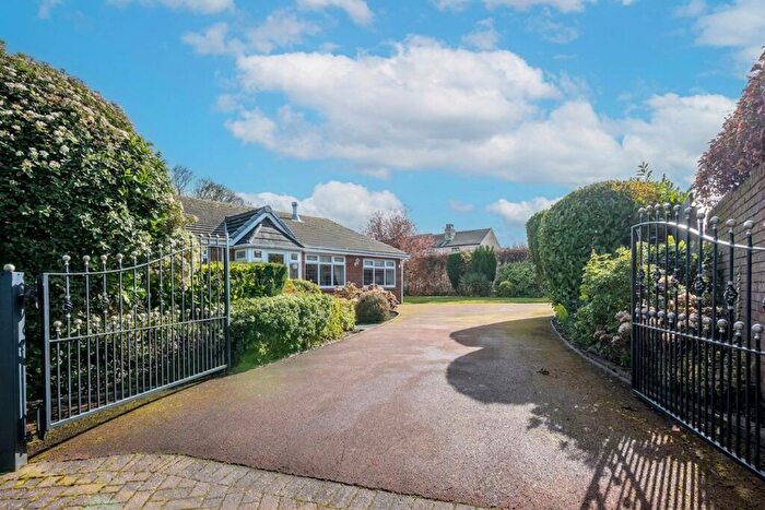 3 Bedroom Detached Bungalow For Sale In Meadowbrook, Burscough, L40