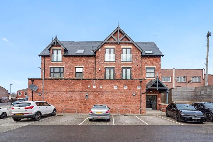 2 Bedroom Flat For Sale In Albert Place, Marple, Stockport, SK6