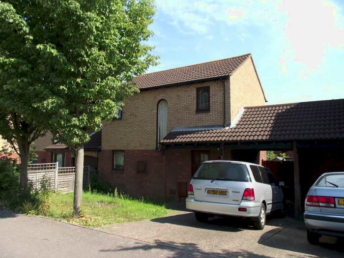 3 Bedroom Semi-Detached House To Rent In Monro Ave, Crownhill, MK8