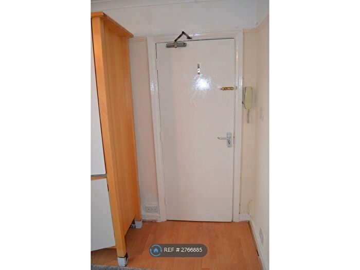 Studio To Rent In Blandford Road, Beckenham, BR3