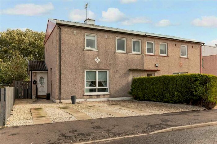 4 Bedroom Semi-Detached House For Sale In Brownmuir Avenue, Eaglesham, Eaglesham, G76